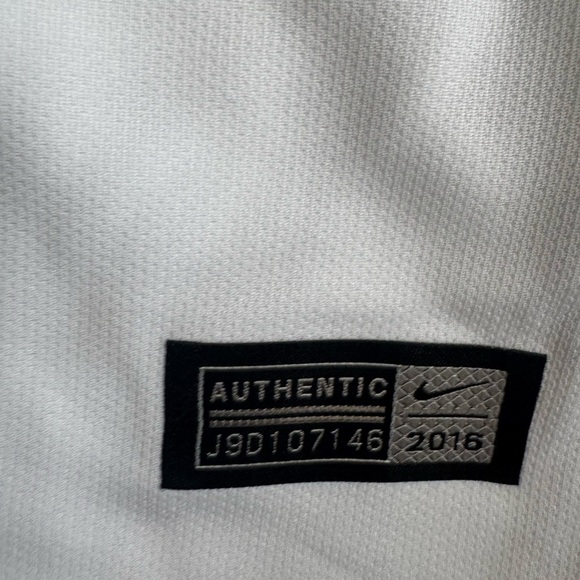 2016-18 England Women’s Nike Home National Football Jersey Size: M - Picture 3 of 8